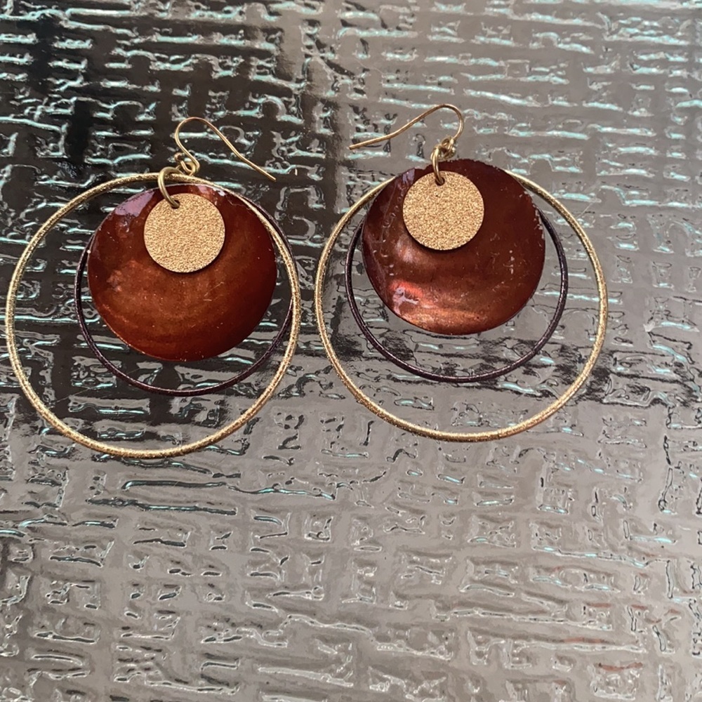 Brown and gold earrings - Picture 2 of 2